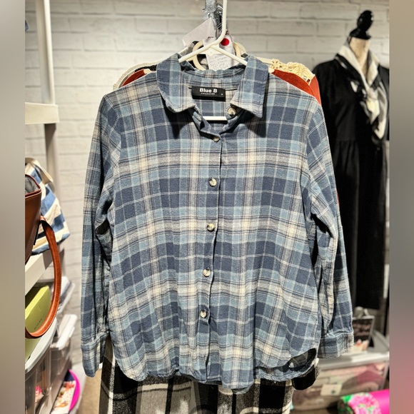 338. Oversized Blue Flannel Top by Blue B - Small - Picture 1 of 3
